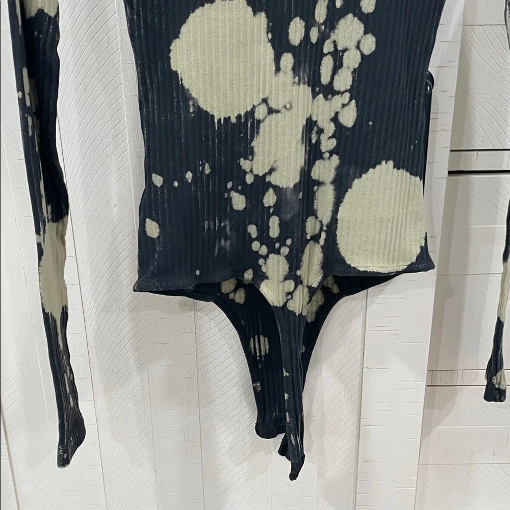 Missguided Black and Cream Spotted Top - Picture 5 of 7